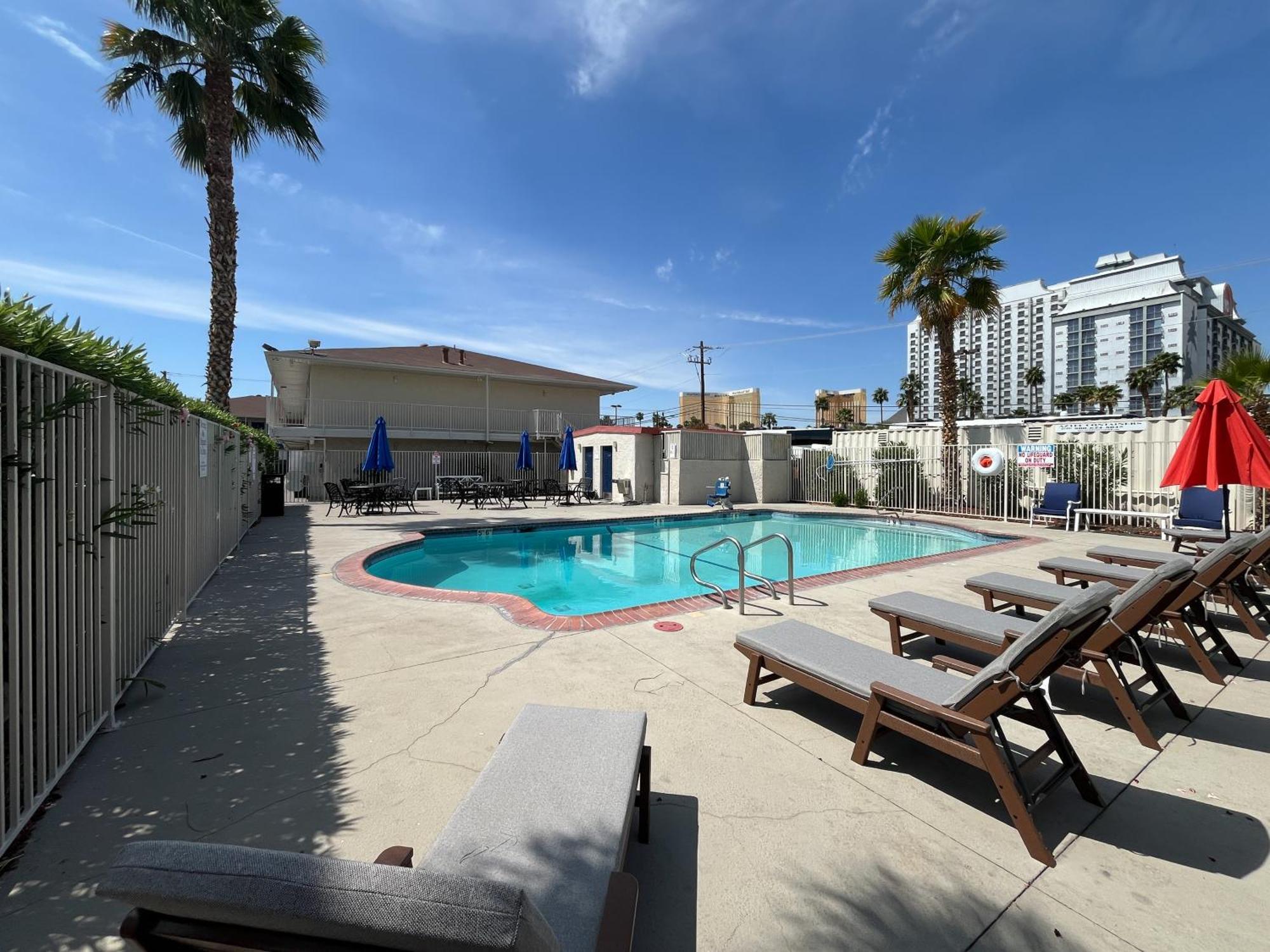Motel 6 Vegas, Nv - Strip Hotel